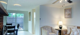 Dover Den in the Bend - Hot Tub and Pet Friendly!
