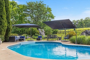 Outdoor pool, a heated pool -     Your Private Vineyard Retreat Awaits. (Winchester)