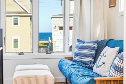 Mimi's Beach House Beach Access