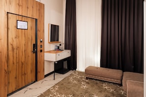 Comfort Triple Room | Interior - Gulshan Hotel (Urgench)