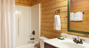 Bathroom - Go to DC 250yr July 4th Celebration, 3 br Cabin at Shenandoah Crossing Resort (Gordonsville)