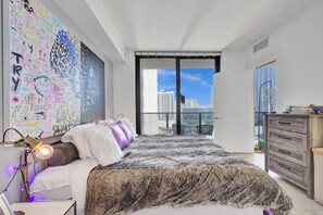 2 室のベッドルーム、インターネット、ベッドシーツ