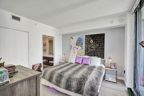 Accès Internet, draps fournis