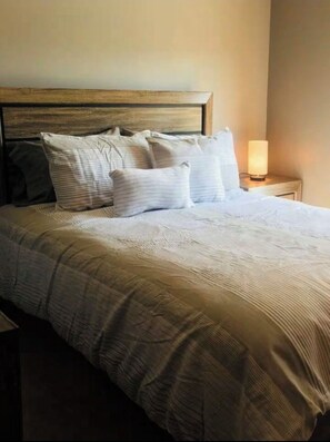 2 dormitorios, tabla de planchar con plancha, wifi y ropa de cama