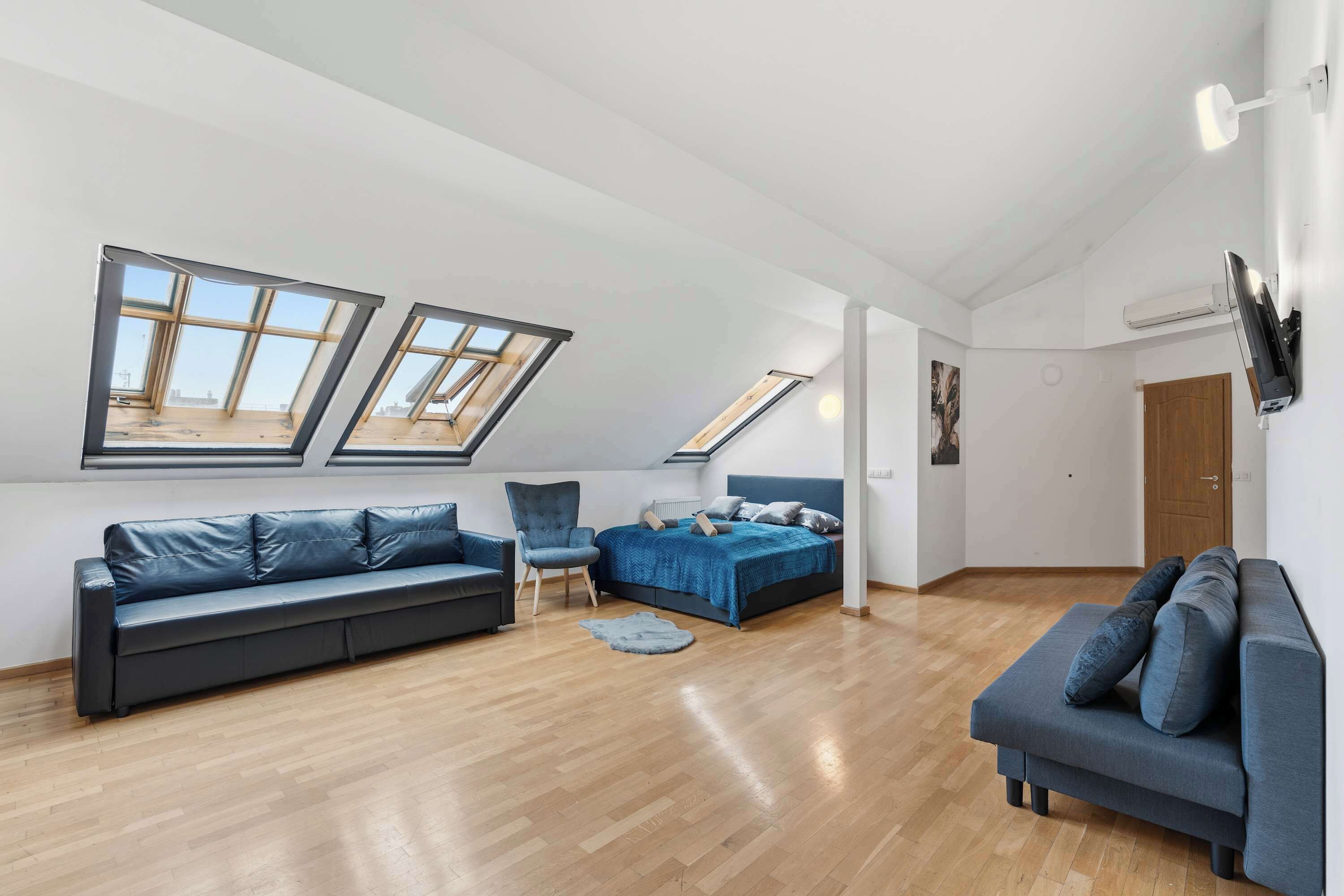 Fernseher, Kamin, DVD-Player, Arbeitsbereiche