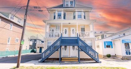 Coastal Breezes 2BR | Upper Balcony