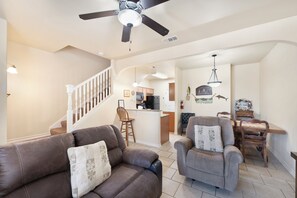 TV - Relaxing Island Townhome with Pool Views (Corpus Christi)