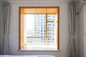 Family Apartment, 3 Bedrooms, Kitchen, City View | Free WiFi