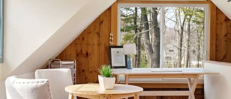 Maison, Plusieurs lits, vue sur le jardin (Porch & Porpoise) | Intérieur