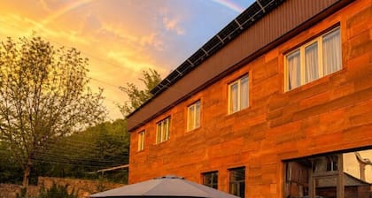 Spacious 5BR Forest Guesthouse in Vanadzor for Families & Groups