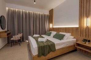 Chambre Supérieure, vue jardin | Coffres-forts dans les chambres, bureau, rideaux occultants