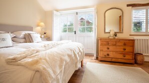 Room - Apple Tree Cottage - Charming Ground Floor Cotswold Cottage (Aston SubEdge)