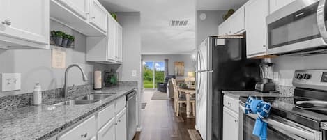 Condo, Multiple Beds, Garden View (Spruce Valley Condo) | Private kitchen