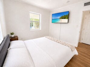 2 habitaciones, tabla de planchar con plancha, wifi y ropa de cama 