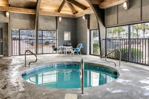 Pool - 2nd Floor Corner Unit Condo with 3BR, 2BA in beautiful Orange Beach! (Orange Beach)