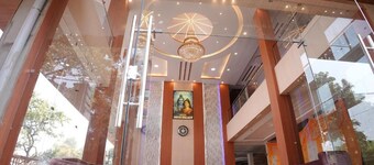 Hotel Asha Palace By Basotel