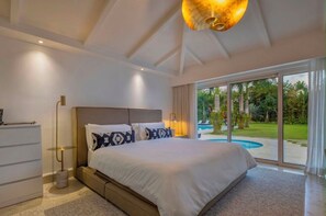 4 Schlafzimmer, Bügeleisen/Bügelbrett, WLAN, Bettwäsche
