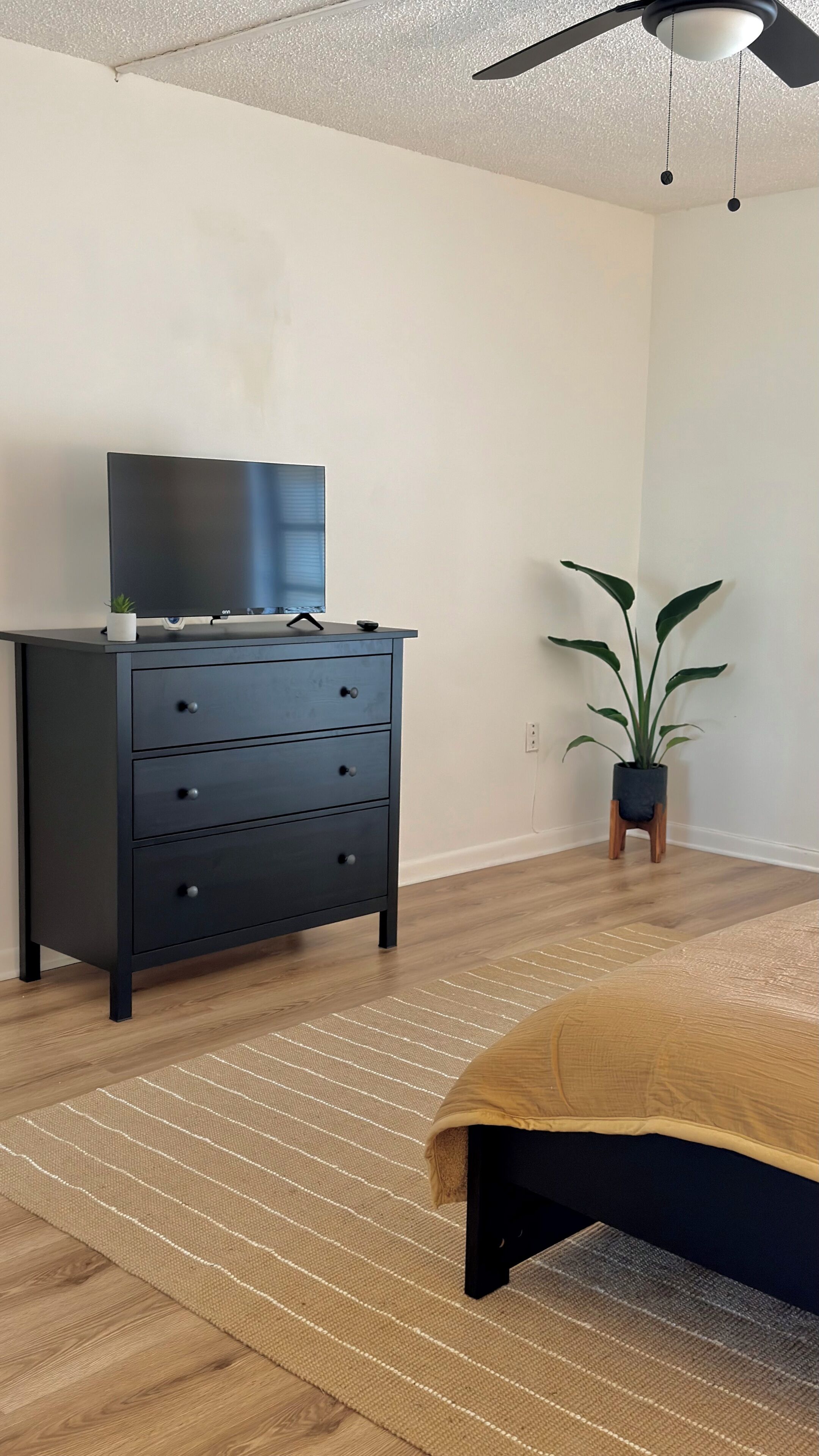 1 chambre, fer et planche à repasser, accès au Wi-Fi (inclus)