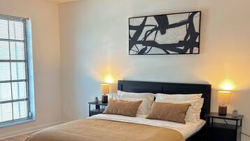 1 bedroom, iron/ironing board, WiFi (free), bed sheets