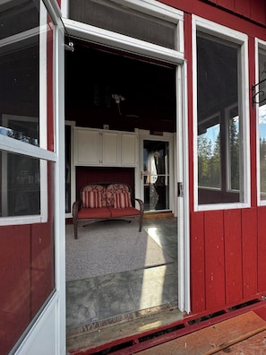 Exterior - Rustic Red Retreat (Talkeetna)