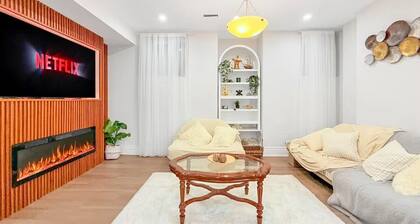 Designer 4BR Basement Suite – Oakville
Entire basement in Oakville, Canada