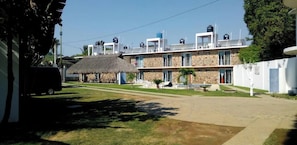 Ngoại thất