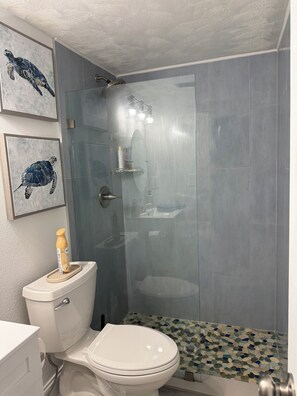 Shower, hair dryer, towels, soap - Waterfront Flagler Beach Retreat I 2 King Beds I 2 Full Baths I Kayaks (Flagler Beach)