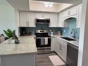 Private kitchen - Waterfront Flagler Beach Retreat I 2 King Beds I 2 Full Baths I Kayaks (Flagler Beach)