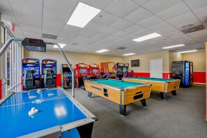 Games room - July 4th Disney Getaway • King Bed Resort Condo for Two (Kissimmee)