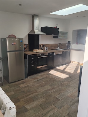 Private kitchen - Town house (Saint-Quentin)