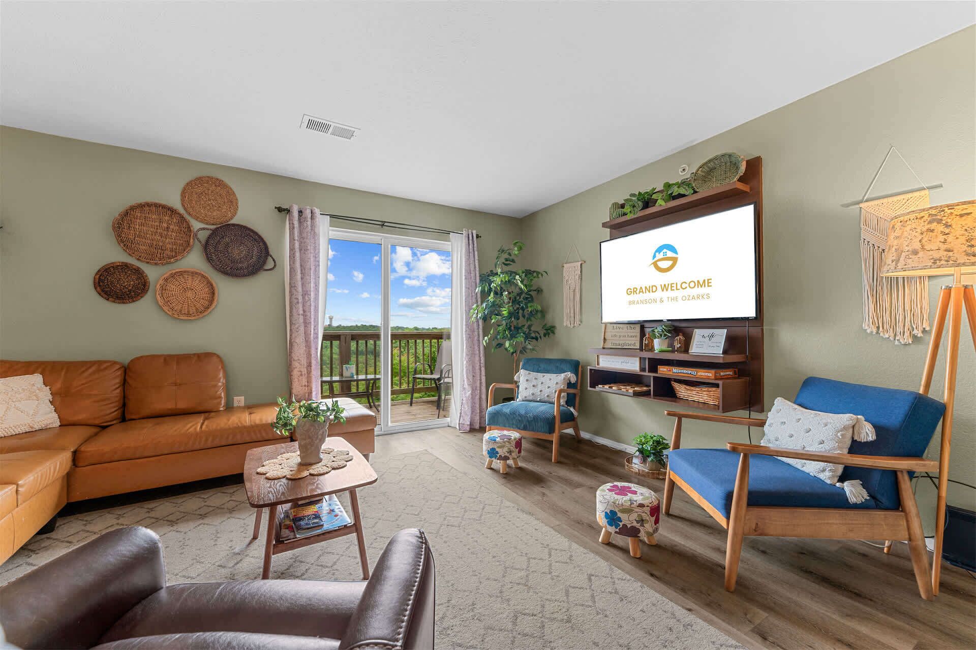 Condo, Multiple Beds, Mountain View (The Vista Condo) | Living area