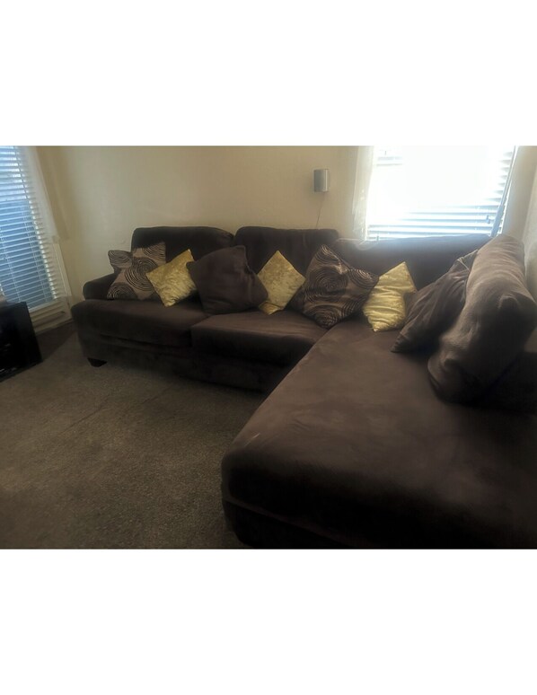Living area - 1 Bedroom apartment Arlington FIFA Dallas Stadium 5 min drive -20 min walk (Arlington)