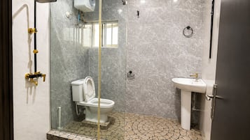 Executive Single Room, City View | Bathroom