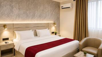 Executive Single Room, City View | Desk, laptop workspace, free WiFi
