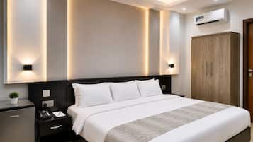 Executive Single Room, City View | Desk, laptop workspace, free WiFi