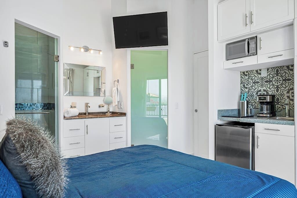 Studiosuite, 1 Queen-Bett, Haustiere gestattet, Stadtblick (Mia 607B at Morgan Residences)