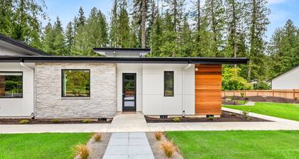 Modern Mountain Luxury Creekside Retreat
