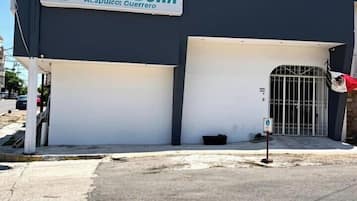 Fachada da propriedade