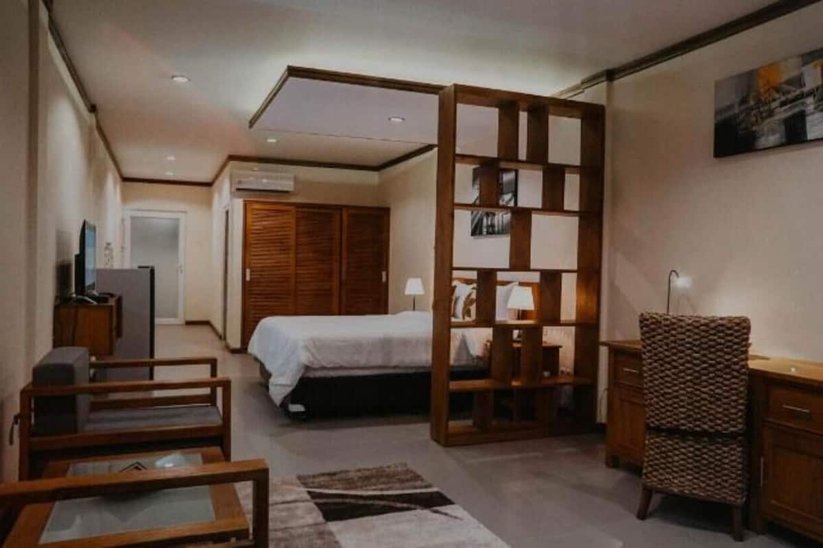 Apartment, Sea View | Free wired internet
