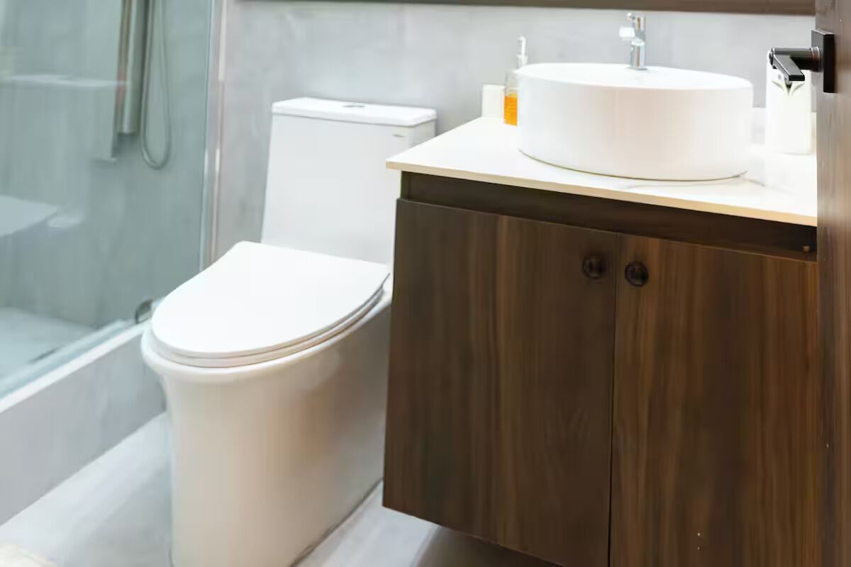 Hårtørrer, håndklæder, Sæbe, Toiletpapir