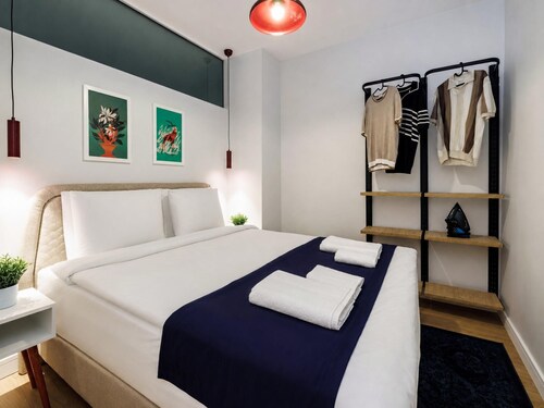 Fantastic Cihangir 3 Bedroom Apt At Monnas Suite