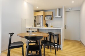 Dining - w* | Stunning 1BR w/ AC in the Heart of Roma Sur (Ciudad de México)