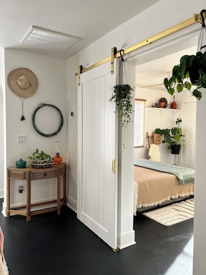 1 chambre, fer et planche à repasser, Wi-Fi, draps fournis
