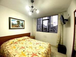 Deluxe Single Room, City View | Free WiFi - Hotel Nirvana Miraflores (Lima)