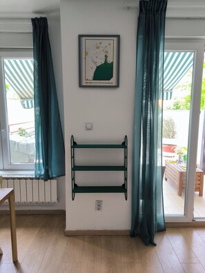 Interior - Peaceful 1-bedroom apartment with AC in wonderful Beograd (Beograd)