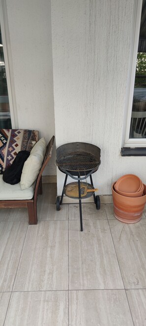 Property grounds - Peaceful 1-bedroom apartment with AC in wonderful Beograd (Beograd)