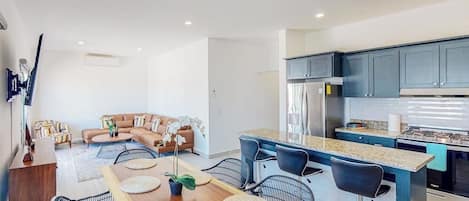 Apartment, Multiple Beds, Mountain View (Colinas del Tezal 202) | Interior