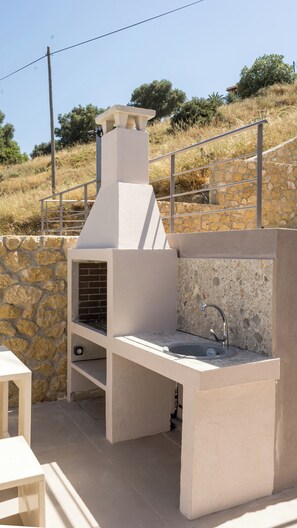 Property grounds - Casa Ma | Contemporary Living near Argostoli | Private Pool (Kompothekrata)