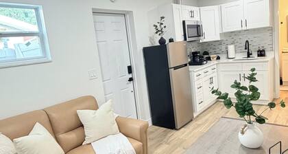 Cozy apartment in Brandon•Private Entry