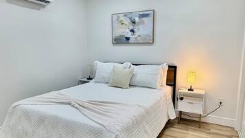 2 dormitorios, tabla de planchar con plancha, wifi gratis y ropa de cama